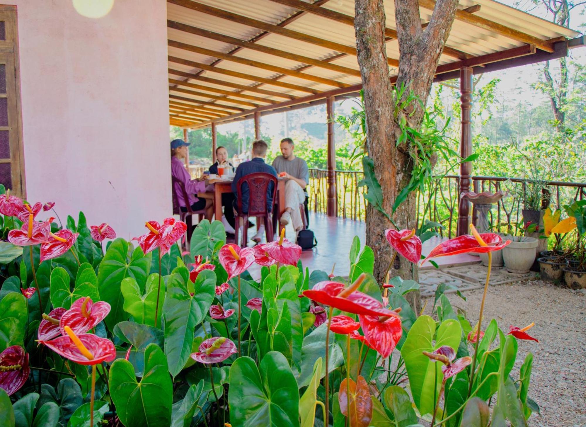 Nine Arch Homestay Ella Extérieur photo