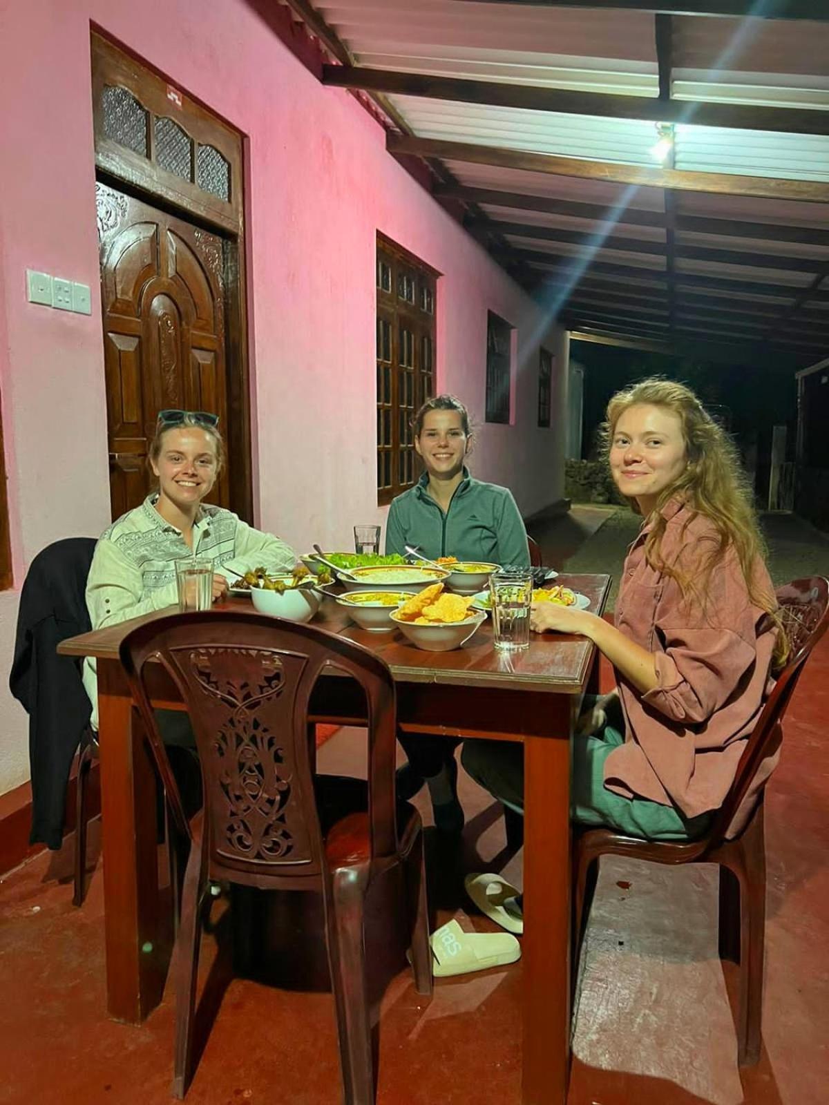 Nine Arch Homestay Ella Extérieur photo