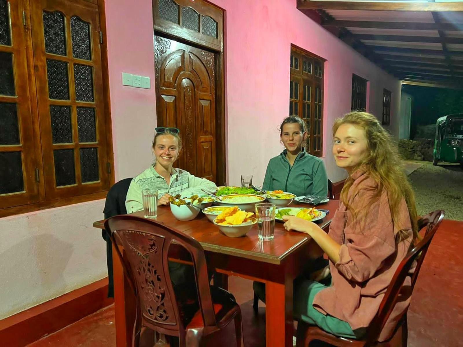 Nine Arch Homestay Ella Extérieur photo